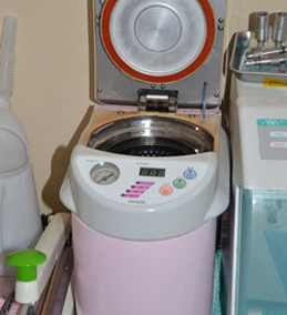 プチクレーブ（高圧蒸気減菌装置）