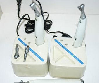 タスカルセブン（電動根管拡大装置）