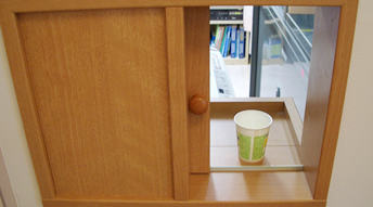 口臭外来の尿検査専用のカウンターを設置